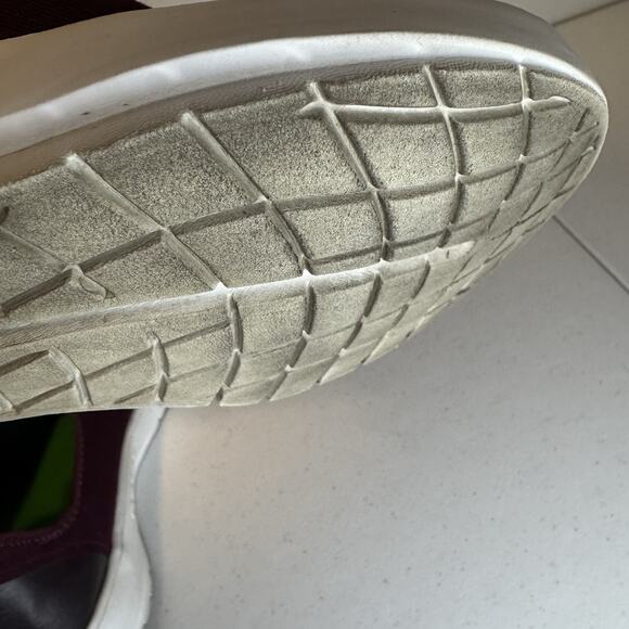 OOFOS Women's Size 11 Oomg Eezee Low Comfort Recovery Shoes Cabaret Burgundy - Picture 11 of 12